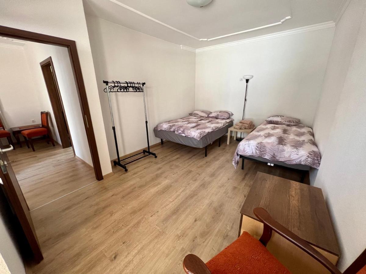 Home Base Apartments Скоп'є Екстер'єр фото