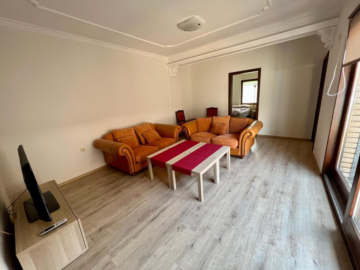 Home Base Apartments Скоп'є Екстер'єр фото
