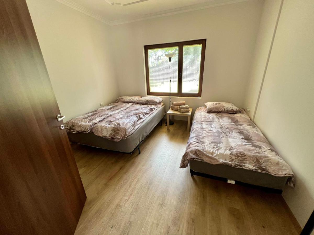 Home Base Apartments Скоп'є Екстер'єр фото